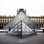 paris-museum-pyramide-louvre